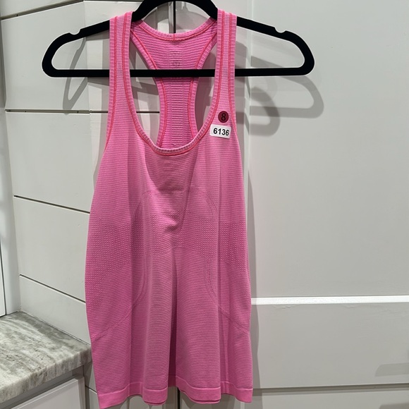 (6136) 🍋 LULULEMON RUN: Swiftly Tech Racerback Sz 8 ** LOVED *FLAW - Picture 3 of 8